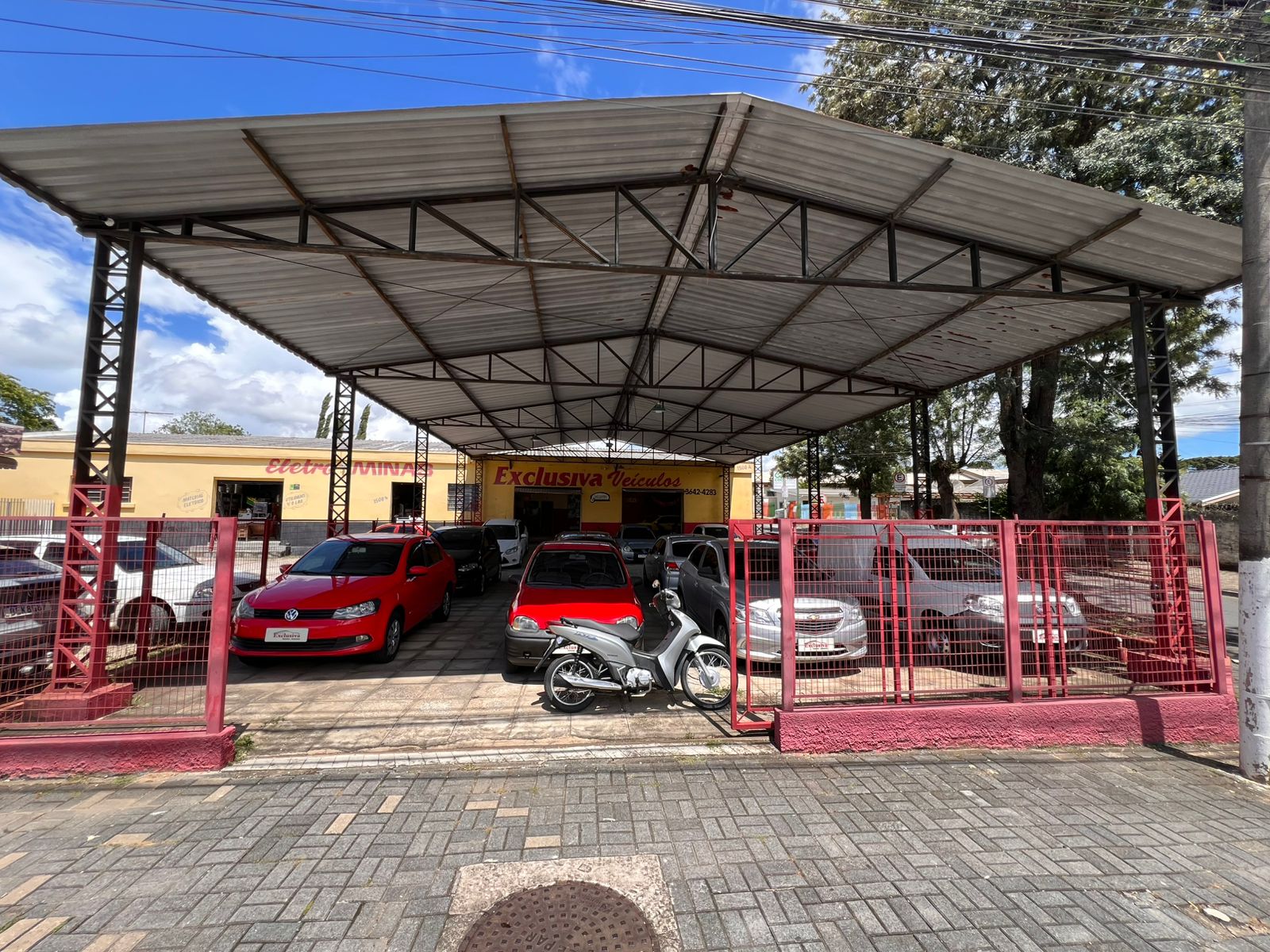 Exclusiva Veiculos Araucária